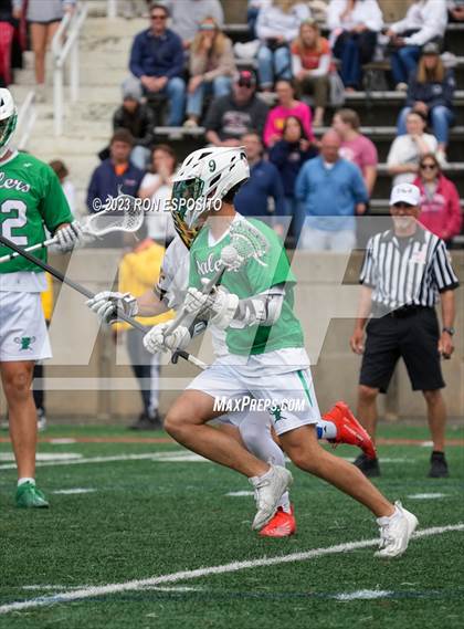 Thumbnail 2 in Farmingdale vs Northport (NYSPHSAA Class A Regionals) photogallery.