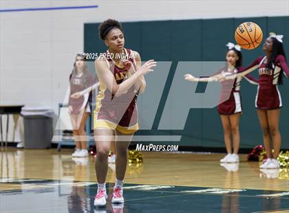 Thumbnail 3 in Langley @ Oakton (VHSL Class 6D Regional Final) photogallery.