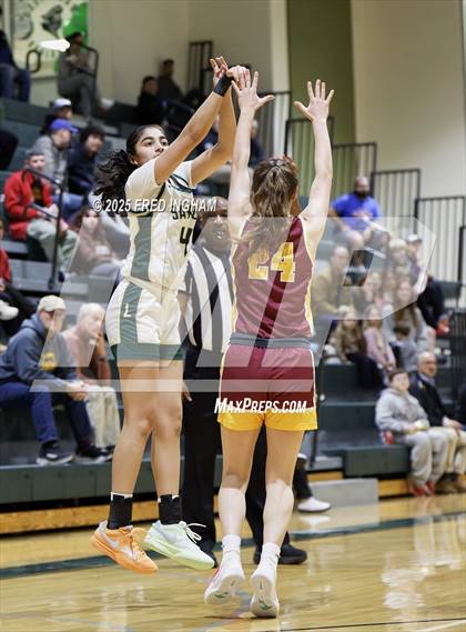 Thumbnail 2 in Langley @ Oakton (VHSL Class 6D Regional Final) photogallery.