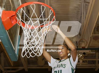 Thumbnail 3 in Langley @ Oakton (VHSL Class 6D Regional Final) photogallery.