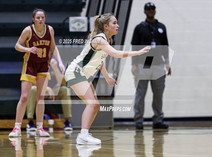Thumbnail 3 in Langley @ Oakton (VHSL Class 6D Regional Final) photogallery.