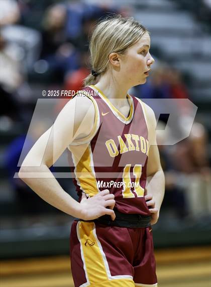 Thumbnail 3 in Langley @ Oakton (VHSL Class 6D Regional Final) photogallery.