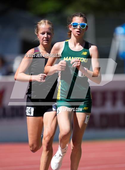Thumbnail 2 in CHSAA Finals 3A  (3200 Meter) photogallery.