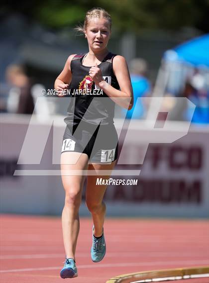 Thumbnail 2 in CHSAA Finals 3A  (3200 Meter) photogallery.