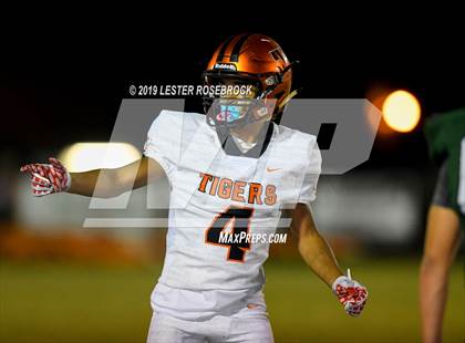 Thumbnail 2 in Smithville @ Luling photogallery.