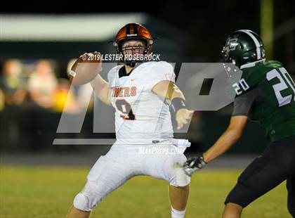 Thumbnail 1 in Smithville @ Luling photogallery.