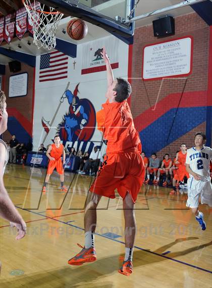Thumbnail 1 in San Marino vs. Beverly Hills  (Lancer Hoops Classic Showcase) photogallery.