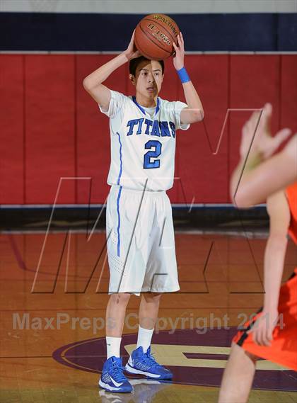 Thumbnail 2 in San Marino vs. Beverly Hills  (Lancer Hoops Classic Showcase) photogallery.