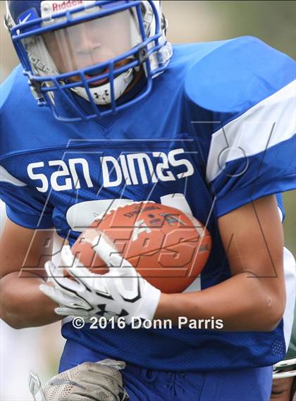 Thumbnail 3 in Bonita @ San Dimas photogallery.