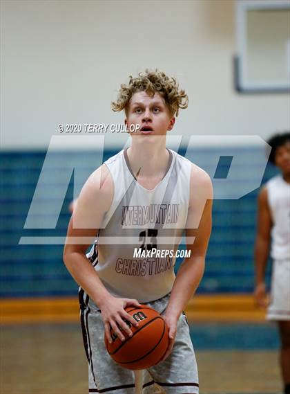 Thumbnail 1 in Grace vs. Intermountain Christian (Eagle Holiday Shootout) photogallery.