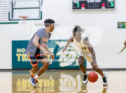 Thumbnail 1 in McKinney North vs Newman Smith (CFB Classic) photogallery.