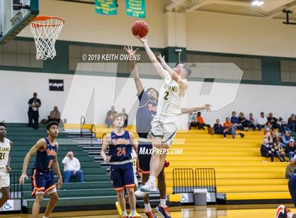 Thumbnail 2 in McKinney North vs Newman Smith (CFB Classic) photogallery.