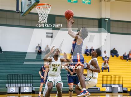 Thumbnail 3 in McKinney North vs Newman Smith (CFB Classic) photogallery.