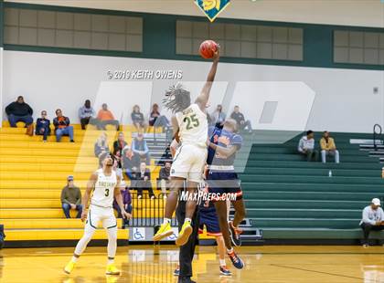 Thumbnail 1 in McKinney North vs Newman Smith (CFB Classic) photogallery.