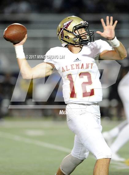 Thumbnail 2 in Santa Margarita vs. Alemany photogallery.