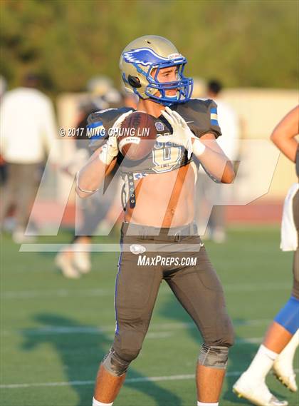 Thumbnail 2 in Santa Margarita vs. Alemany photogallery.