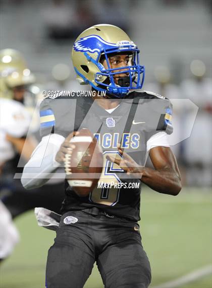 Thumbnail 2 in Santa Margarita vs. Alemany photogallery.