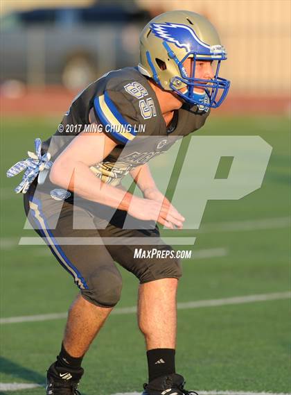 Thumbnail 2 in Santa Margarita vs. Alemany photogallery.