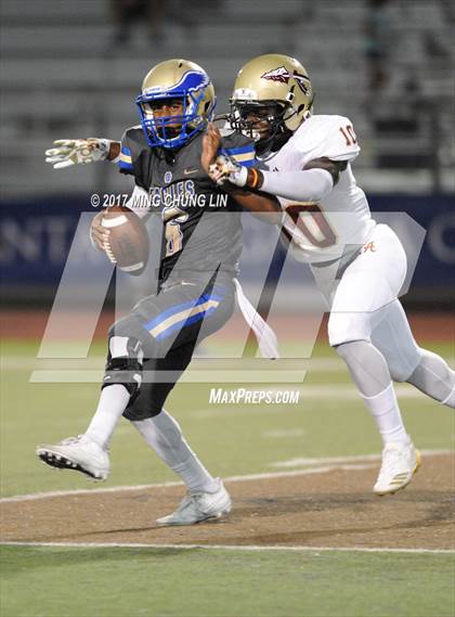 Thumbnail 3 in Santa Margarita vs. Alemany photogallery.