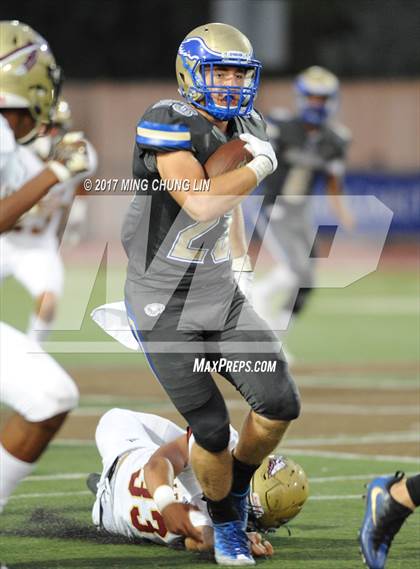 Thumbnail 3 in Santa Margarita vs. Alemany photogallery.
