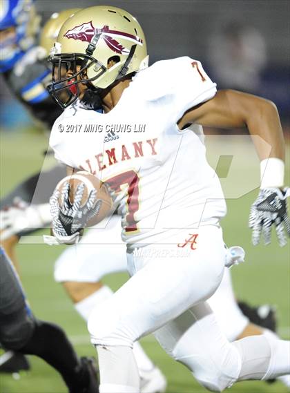 Thumbnail 2 in Santa Margarita vs. Alemany photogallery.