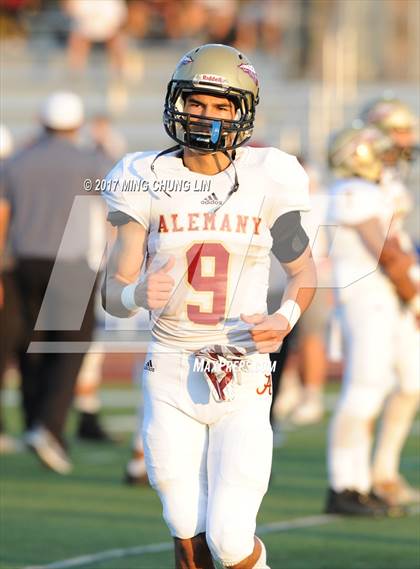 Thumbnail 2 in Santa Margarita vs. Alemany photogallery.