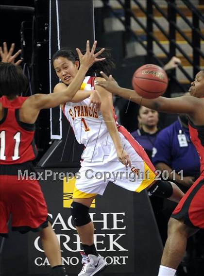 Thumbnail 1 in Lincoln vs. St. Francis (CIF SJS D1 Final) photogallery.
