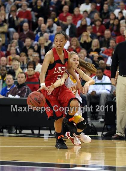 Thumbnail 1 in Lincoln vs. St. Francis (CIF SJS D1 Final) photogallery.