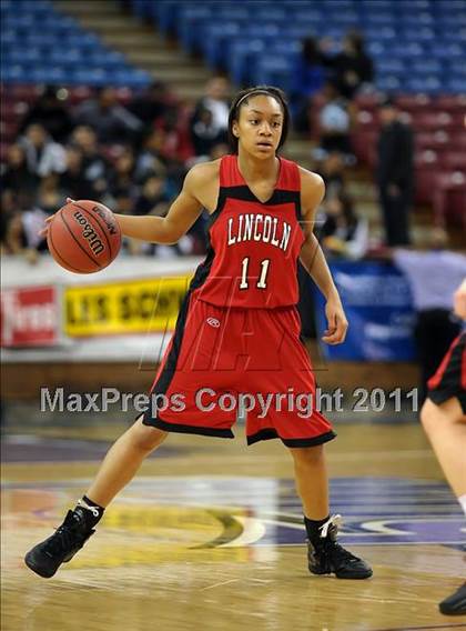 Thumbnail 3 in Lincoln vs. St. Francis (CIF SJS D1 Final) photogallery.