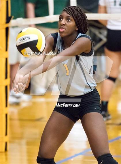 Thumbnail 2 in Hixson vs Notre Dame photogallery.