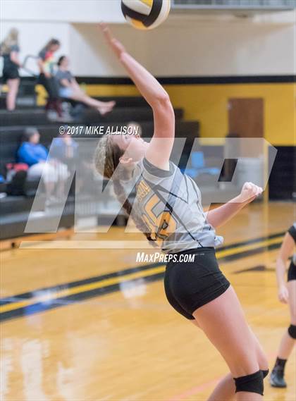 Thumbnail 2 in Hixson vs Notre Dame photogallery.