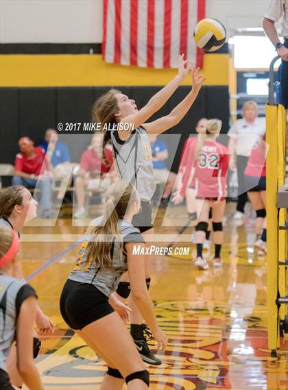 Thumbnail 3 in Hixson vs Notre Dame photogallery.