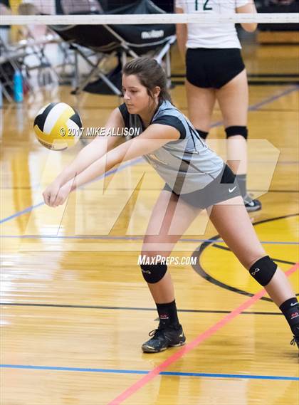 Thumbnail 1 in Hixson vs Notre Dame photogallery.