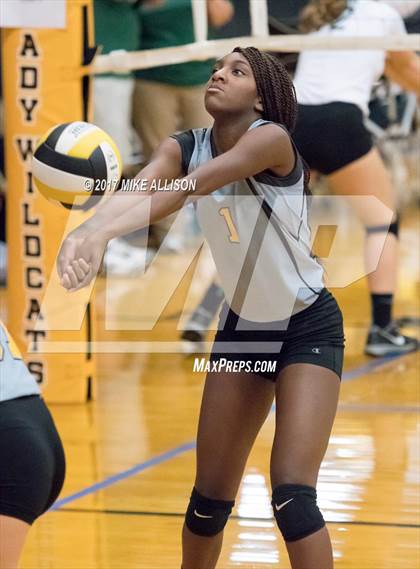 Thumbnail 1 in Hixson vs Notre Dame photogallery.