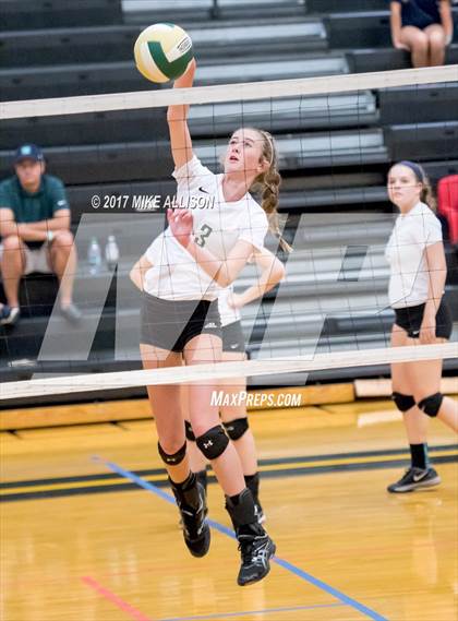 Thumbnail 3 in Hixson vs Notre Dame photogallery.