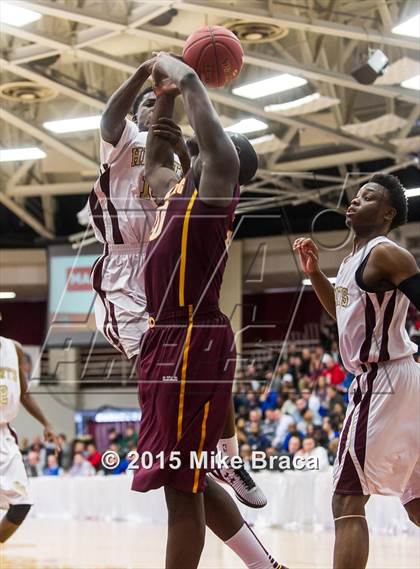 Thumbnail 3 in Christ the King vs Sacred Heart (Spalding HoopHall Classic) photogallery.