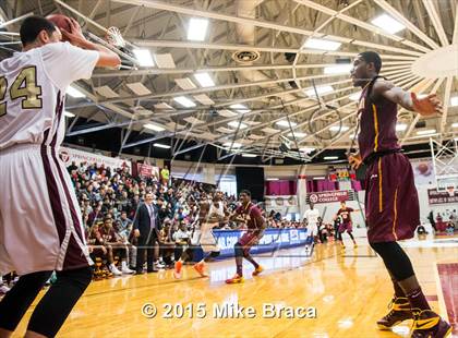 Thumbnail 3 in Christ the King vs Sacred Heart (Spalding HoopHall Classic) photogallery.