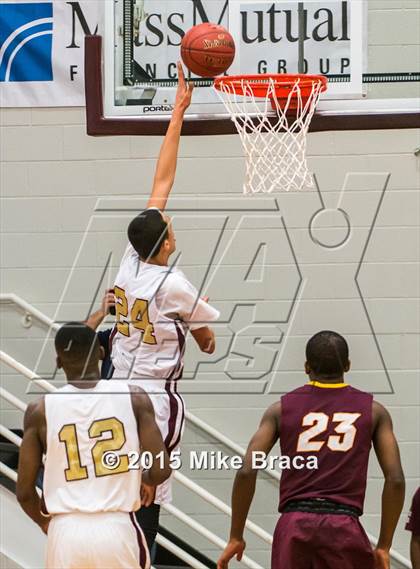 Thumbnail 1 in Christ the King vs Sacred Heart (Spalding HoopHall Classic) photogallery.