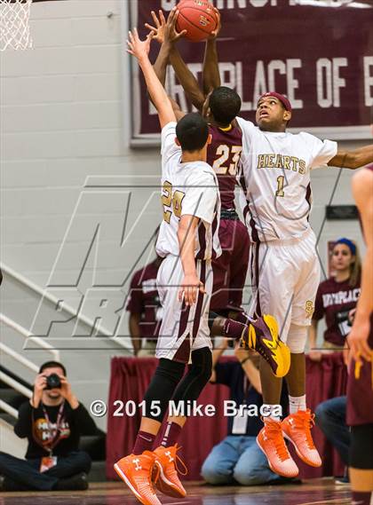 Thumbnail 2 in Christ the King vs Sacred Heart (Spalding HoopHall Classic) photogallery.