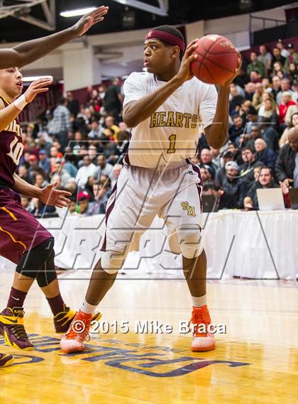 Thumbnail 2 in Christ the King vs Sacred Heart (Spalding HoopHall Classic) photogallery.