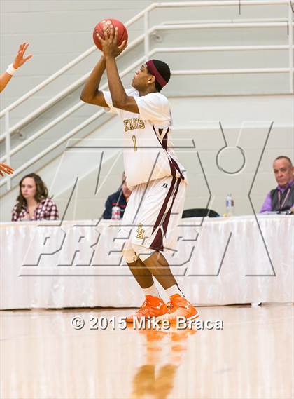 Thumbnail 3 in Christ the King vs Sacred Heart (Spalding HoopHall Classic) photogallery.