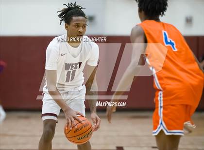 Thumbnail 3 in JV: East St. Louis @ Belleville West photogallery.