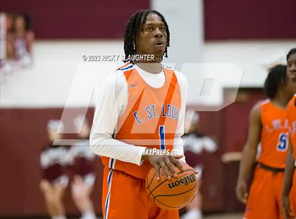 Thumbnail 1 in JV: East St. Louis @ Belleville West photogallery.