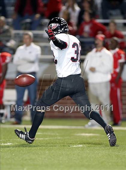 Thumbnail 1 in Argyle vs. Carthage (3A Division 2 Region 2 Semifinals) photogallery.