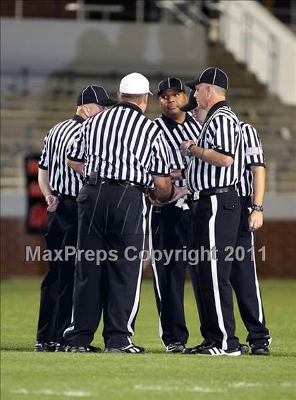 Thumbnail 3 in Argyle vs. Carthage (3A Division 2 Region 2 Semifinals) photogallery.