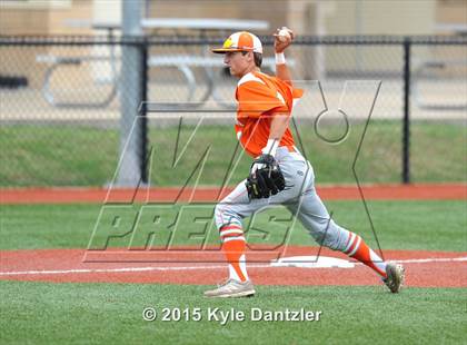 Thumbnail 1 in Celina vs Bonham (UIL 4A Region 2 Area) photogallery.