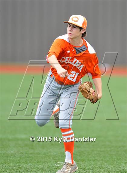 Thumbnail 3 in Celina vs Bonham (UIL 4A Region 2 Area) photogallery.
