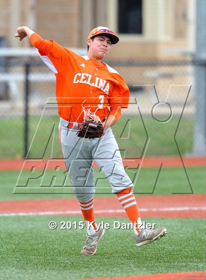 Thumbnail 1 in Celina vs Bonham (UIL 4A Region 2 Area) photogallery.