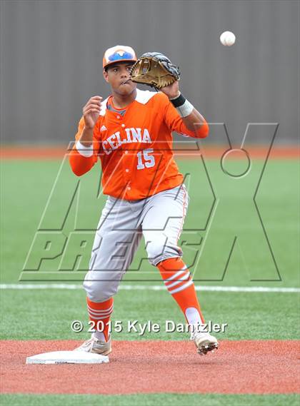 Thumbnail 1 in Celina vs Bonham (UIL 4A Region 2 Area) photogallery.
