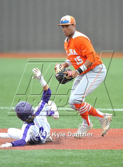 Thumbnail 1 in Celina vs Bonham (UIL 4A Region 2 Area) photogallery.